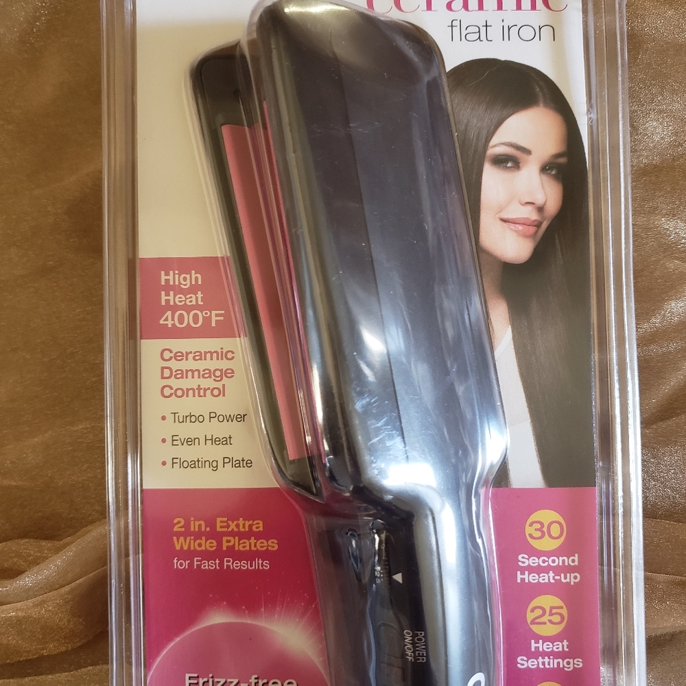 Conair Heat Ceramic Hair Straightener Iron